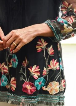 Crinkle Chest Embroidered V Neck 3/4 Sleeve Blouse -UrbanLayer Store 289120 P 16384421785473